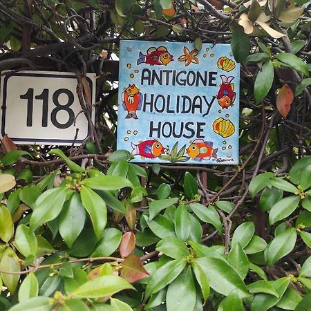 Antigone Holiday House Vila Mondello Exterior foto