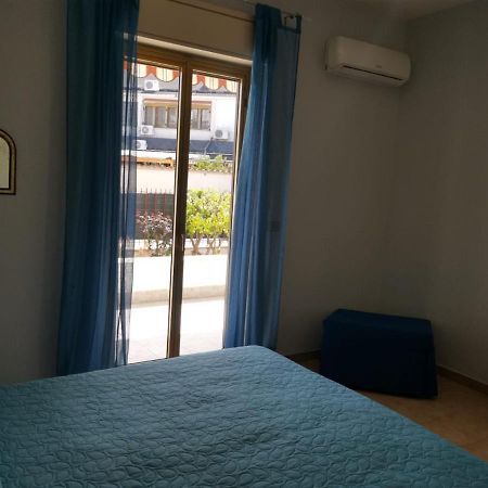 Antigone Holiday House Vila Mondello Exterior foto