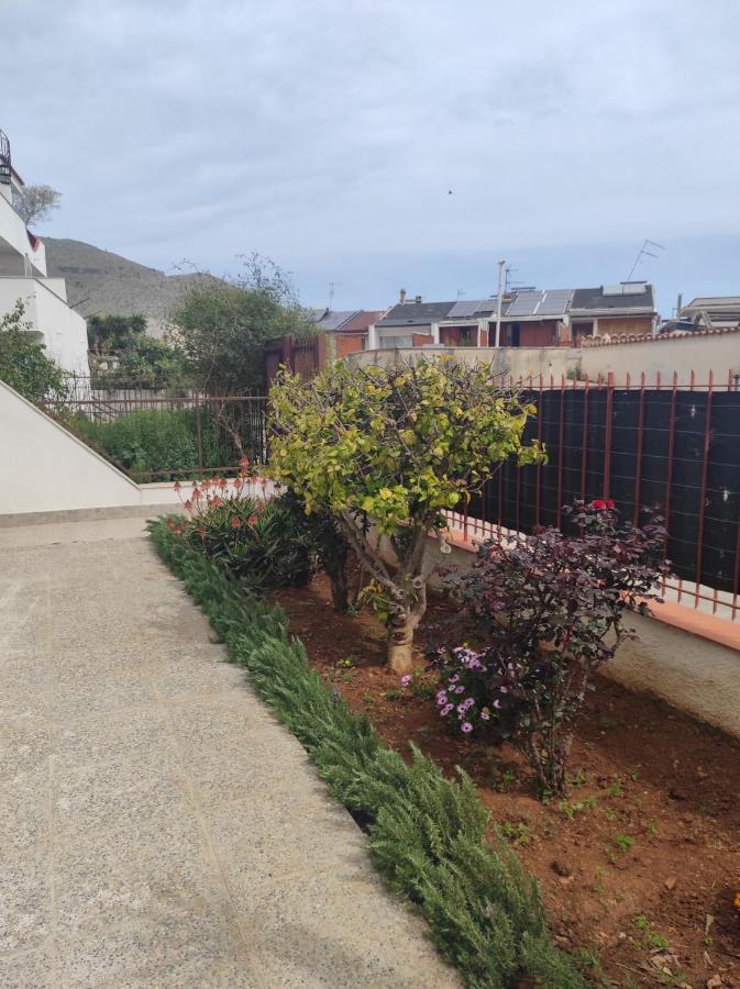 Antigone Holiday House Vila Mondello Exterior foto