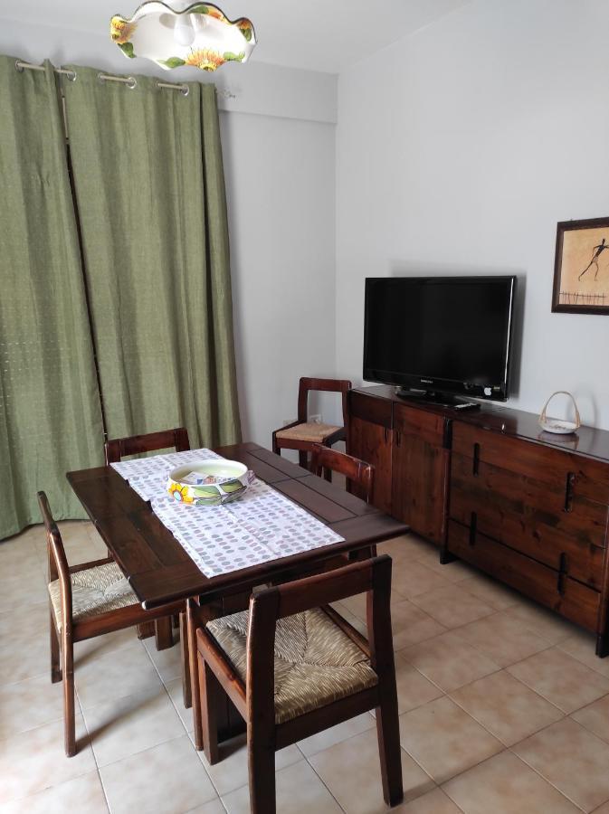 Antigone Holiday House Vila Mondello Exterior foto