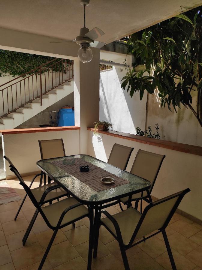 Antigone Holiday House Vila Mondello Exterior foto