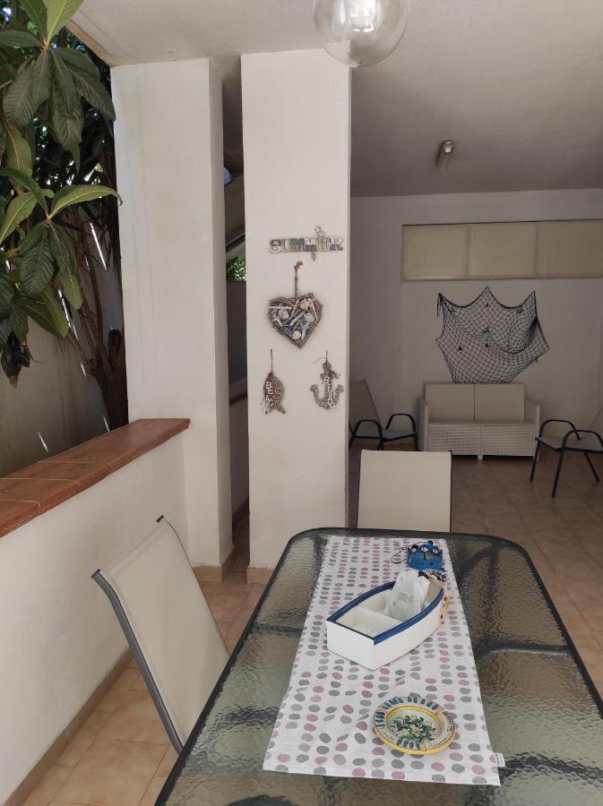 Antigone Holiday House Vila Mondello Exterior foto